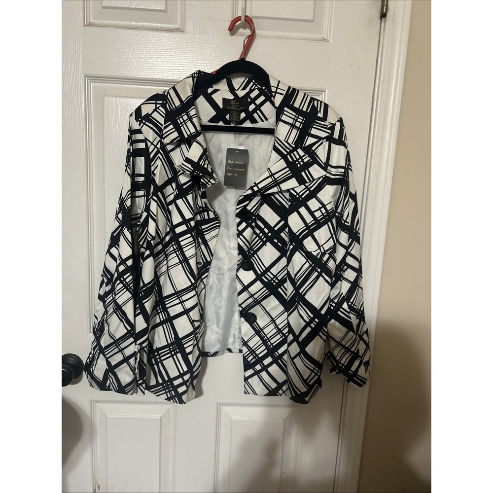 trenz By theresa renz Women Plus Jacket black & white Long Sleeve 3 Button